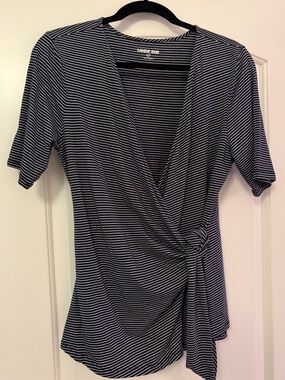 Lands End Elbow Sleeve Lightweight Jersey  Side Tie Navy Stripe Blouse M Petite